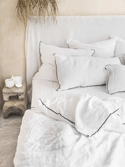 Linen Pillow Cases in white and black